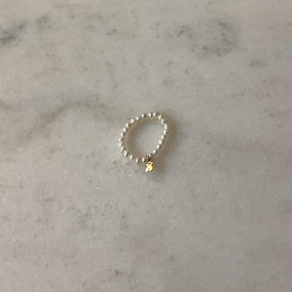 Tous Pearl Beaded Ring with Gold Bear Charm Brand New - Picture 1 of 2